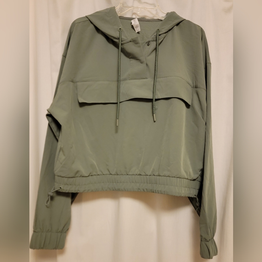 Lightweight pullover hoodie XL NWT agave green